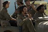 Che - Revolución Commandante Che (Benicio del Toro) und seine Rebellen bereiten sich darauf vor, die strategisch wichtige Stadt Santa Clara einzunehmen.