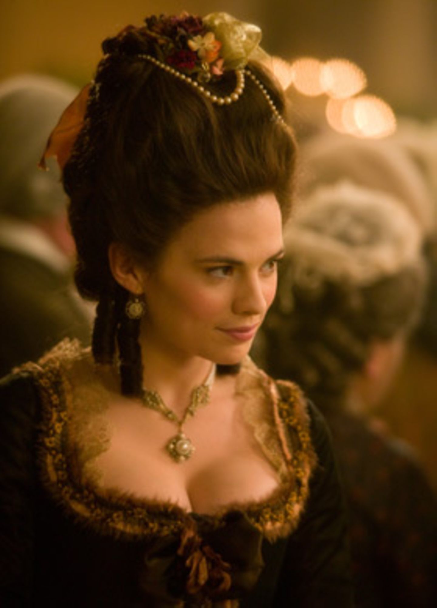 Lady Bess Foster (Hayley Atwell) hat eine Affäre mit dem Herzog