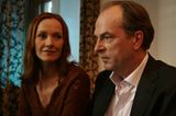 TV-Tipp "Liebe und andere Gefahren": Zwischen Tom (Herbert Knaup) und Franziska (Katja Flint) kommt es nach Jahren der Funkstille wieder zu einer Annäherung.