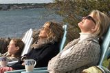 Im Kino: "The Women": Drei Generationen: Molly (India Ennenga), Mary (Meg Ryan) und Catherine (Candice Bergen) genießen ihren Urlaub.