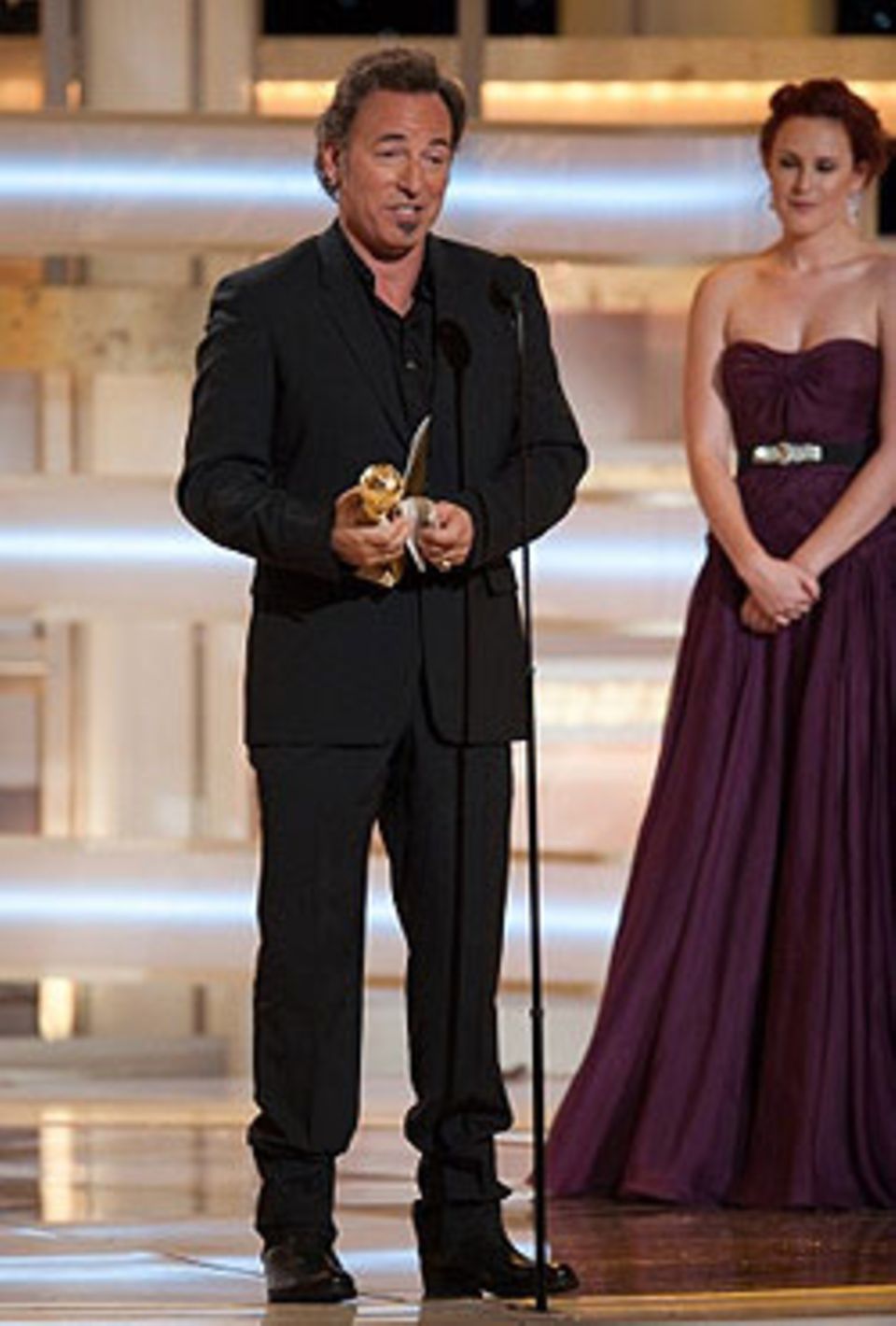 Bruce Springsteen bekam den Preis für den besten Filmsong. "The Wrestler" ist der Titelsong aus dem gleichnamigen Film mit Mickey Rourke.