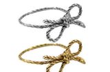 "Forget me Knot"-Ring in Silber oder Gold von www.fredflare.com, je um 50 Euro.