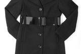 Schwarzer Mantel mit Lackgürtel; 69,95 Euro; von New Yorker