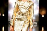 Goldener Mantel im Kroko-Stil; 79,00 Euro; von C&A