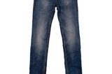Klassiker: Bootcut-Jeans im Used-Look von LTB, um 70 Euro.