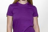 Damen T-Shirt aus Biobaumwolle; 15 Euro; von American Apparel über >> store.americanapparel.de