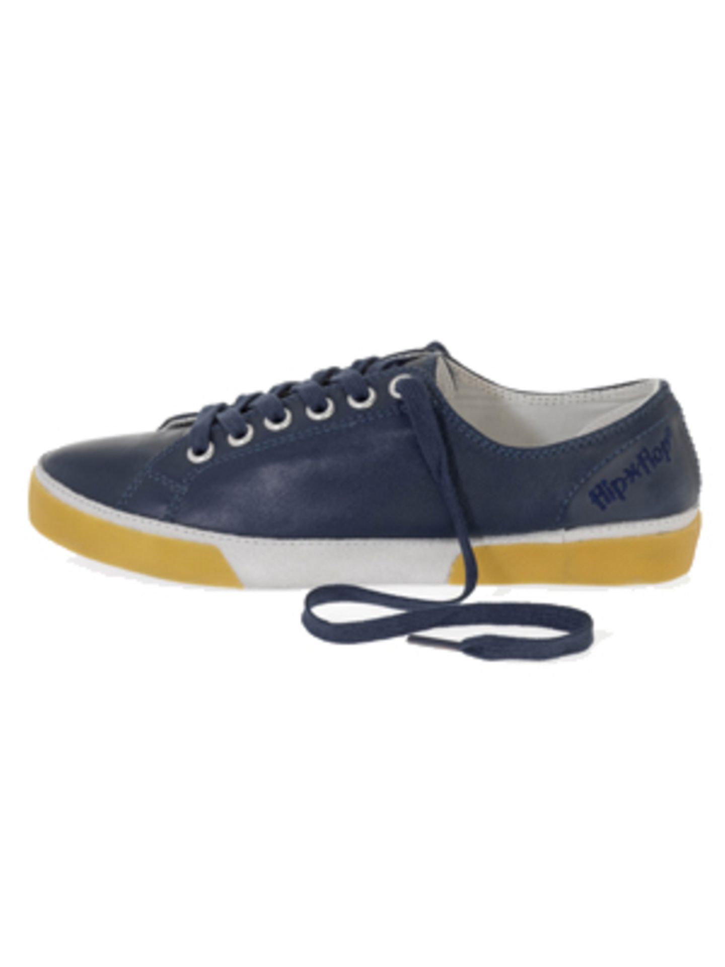 Oldschool-Sneaker in College-Blau von flip flop, um 99,95 Euro.
