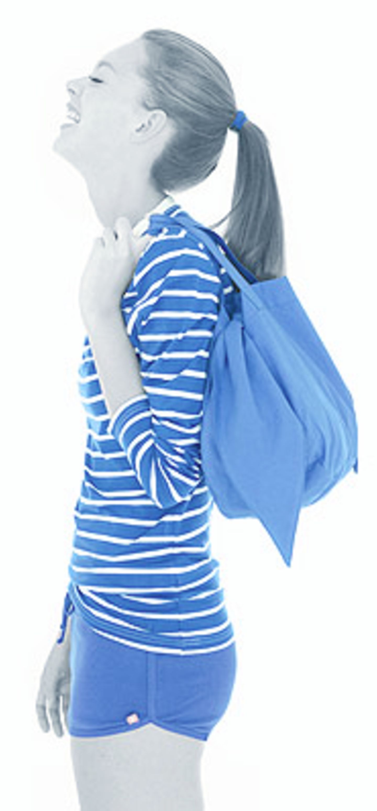 Streifen Shirt 49,90 Euro; Shorts 19,90 Euro; Tasche 34,90 Euro; von flip*flop