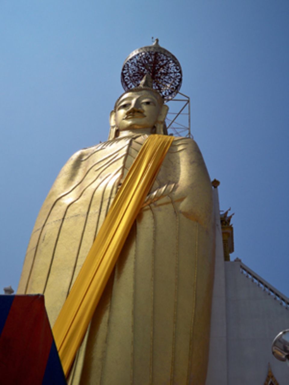 Der stehende Buddha in Bangkok...
