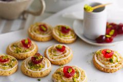 Kirsch-Drömmar mit Anis Anisplätzchen: Kirsch-Drömmar
