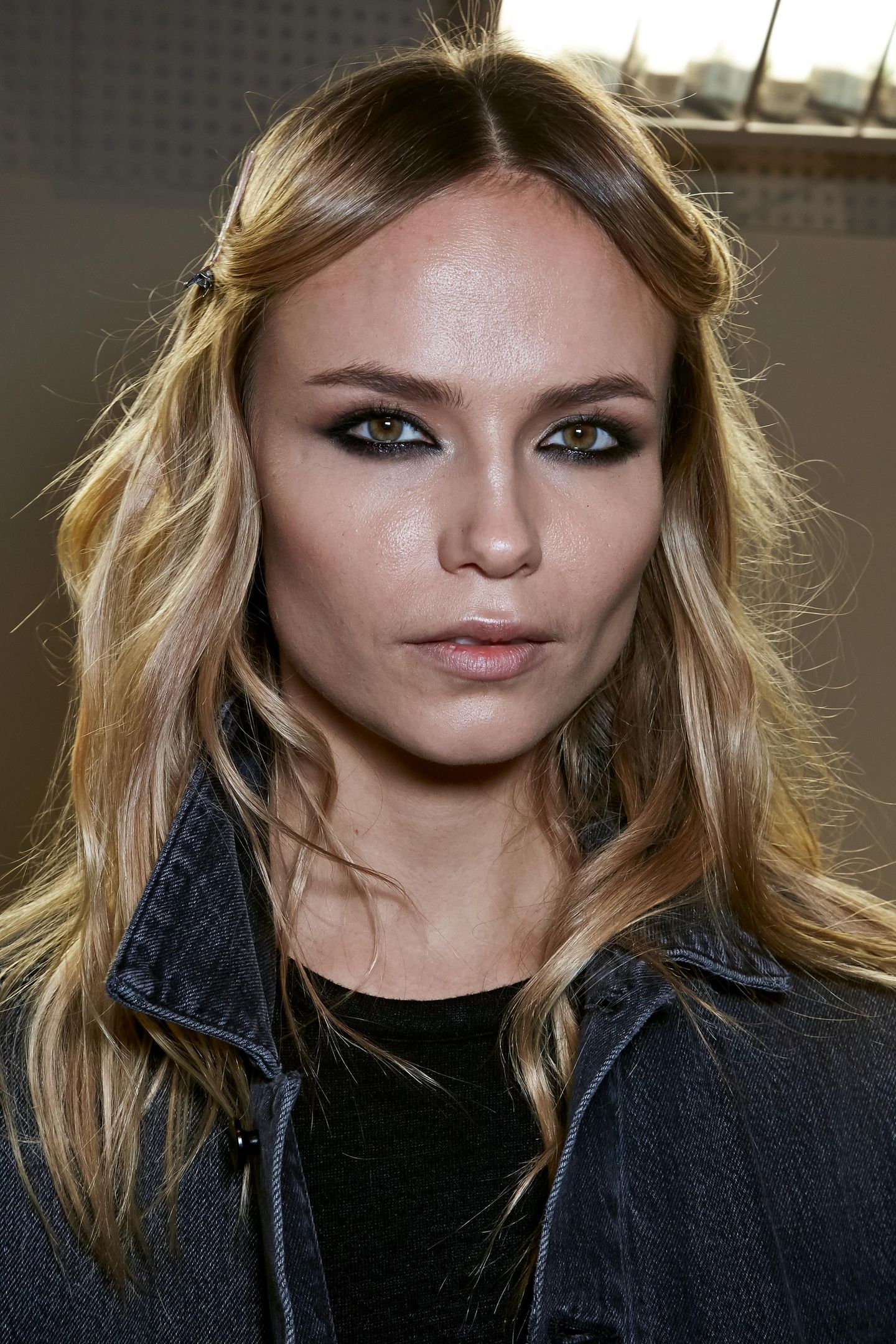 Herbst-Make-up-Trend: Smokey Eyes bei Versace