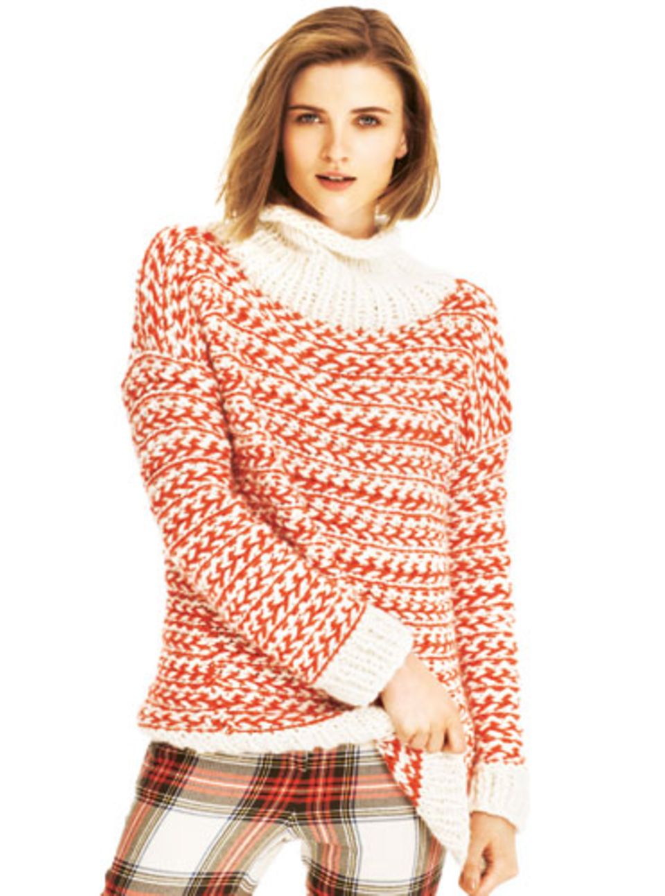Zweifarbiger-Pullover Mustermix ist in, ebenso leuchtendes Rot - gleich anfangen, dann haben Sie lange Monate etwas von diesem fröhlichen Winter-Wohlgefühl-Pullover. Zur Anleitung: Zweifarbigen Pullover stricken