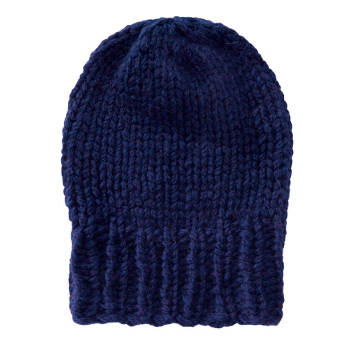 Die Mütze kann man leicht selber stricken und ist geeignet für Strick-Anfänger. Dank der Merinowolle sieht sie nicht nur schick aus, sondern hält auch kuschelig warm. 