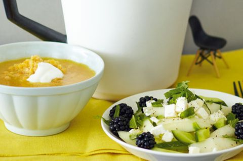 Linsen-Orangen-Suppe & Melone-Brombeer-Feta-Salat