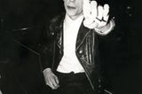 Iggy "No Photos" Pop macht sehr deutlich, was er davon hält, fotografiert zu werden. Der Schnappschuss von Brad Elterman entstand 1978.