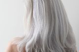 trockene Haare pflegen: graue Haare Frau