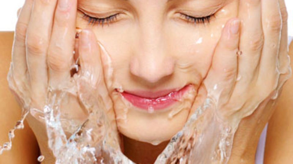 Darum solltest du unbedingt VOR dem Sport dein Gesicht waschen