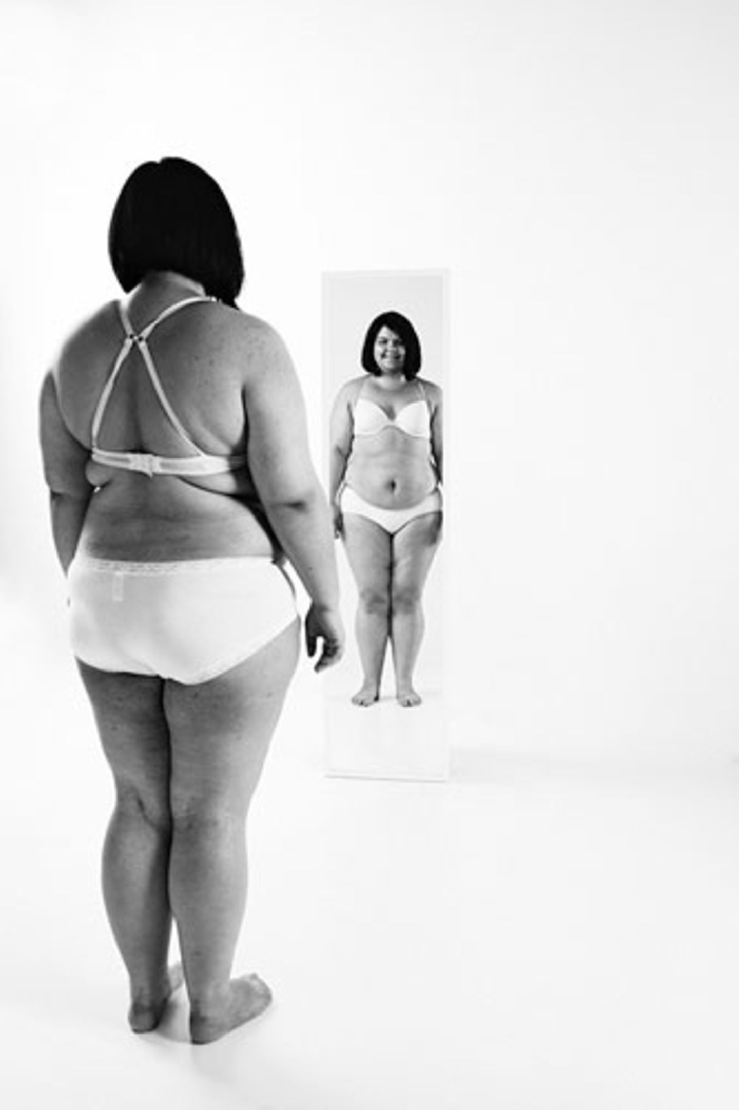 Rekaši?t? bat die Frauen, sich vor einen Spiegel zu stellen und ihren Körper wohlwollend zu betrachten.