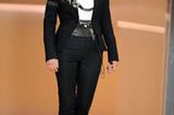 Sängerin Sarah Connor sah bei ihren Auftritten in "Wetten, dass ...?" immer gruselig aus - egal, ob sie wie hier ein hochgeschlossenes Outfit trug ...