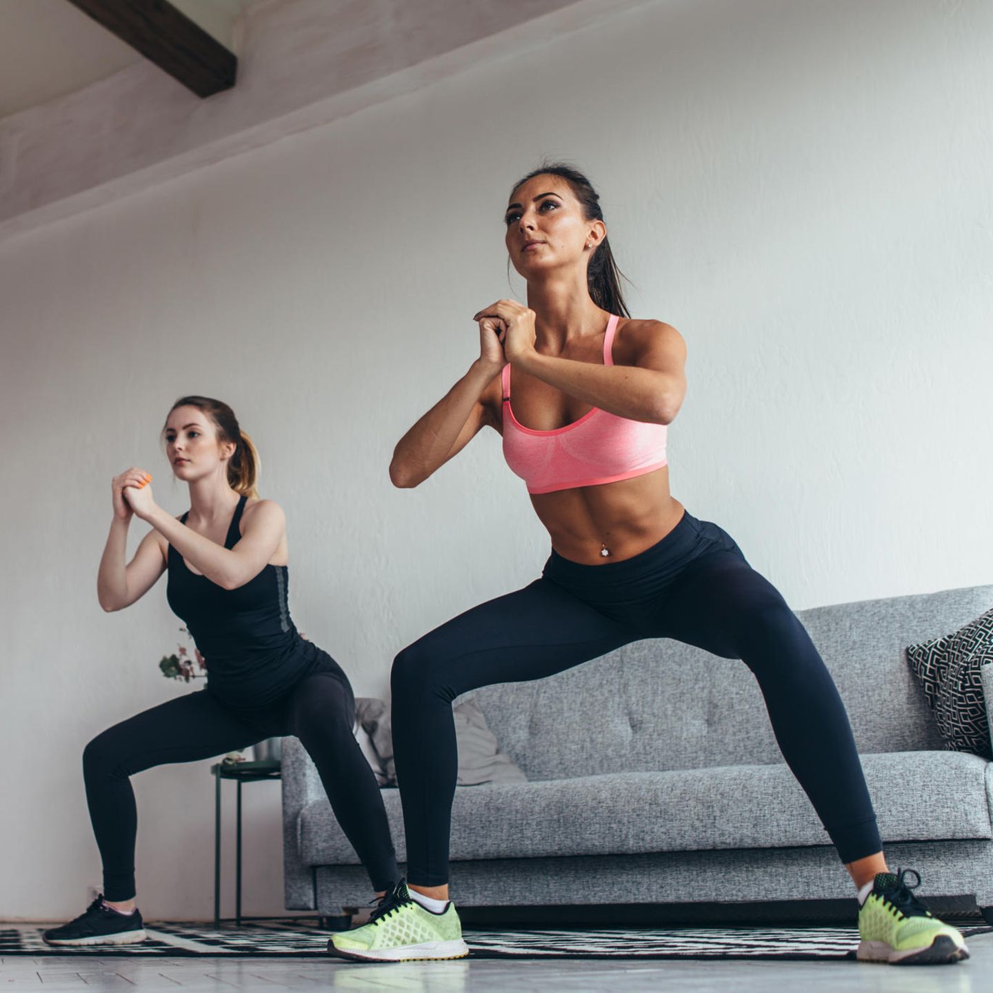 15-Minuten-Workout: Squat mit Drehung