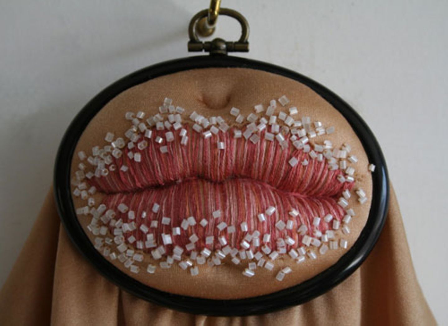 Zucker auf den Lippen: Diese Stickerei hat den Titel "Sugar Lips".
