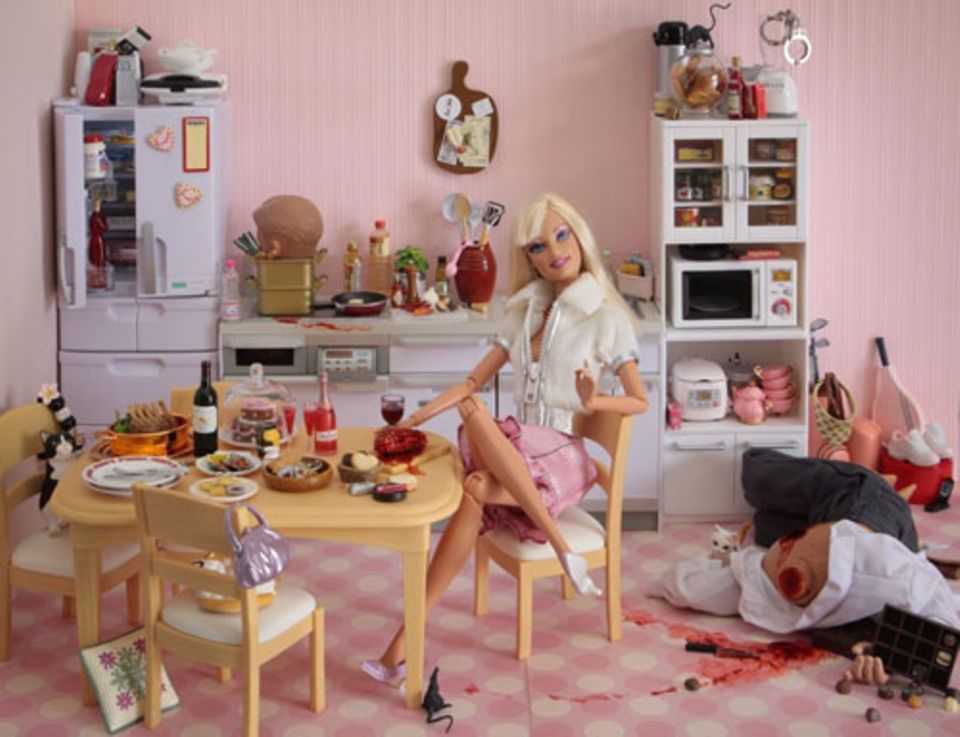 Die Dunkle Seite der Barbie: Die Bilder zum Durchklicken