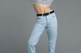 Die so genannte "Mom"-Jeans - sie heißt so, weil sie an die Jeans erinnert, die Mütter in den 80er Jahren trugen.