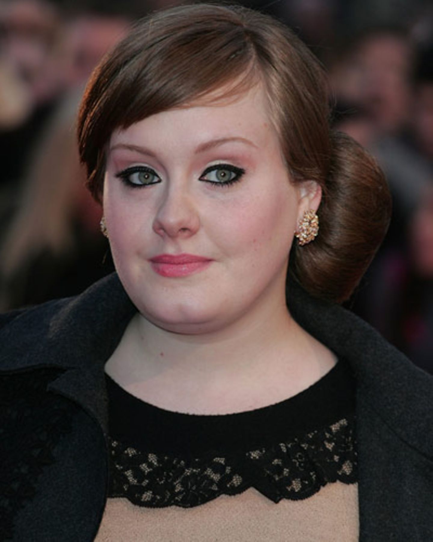 Adele und ihre Frisuren: Adele mit Chignon