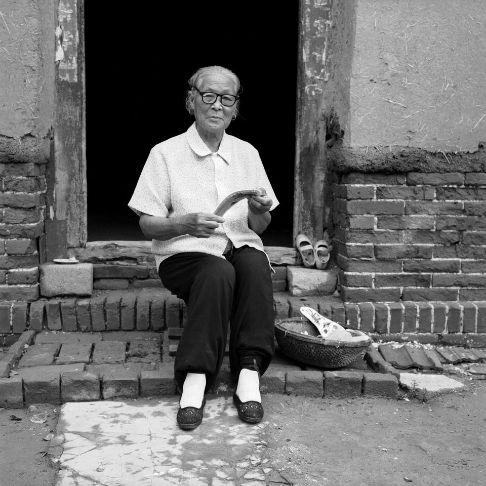Hou Jun Rong, 75