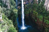 Südafrika - auf dieses Land wird 2010 die Welt schauen. Wir zeigen Ihnen schon einmal traumhafte Landschaften und eine faszinierende Tierwelt (aus: Bilderreise an das Ende des Regenbogens, National Geographic) An der Panorama-Route liegen viele wunderschöne Wasserfälle - wie diese MacMac-Falls.