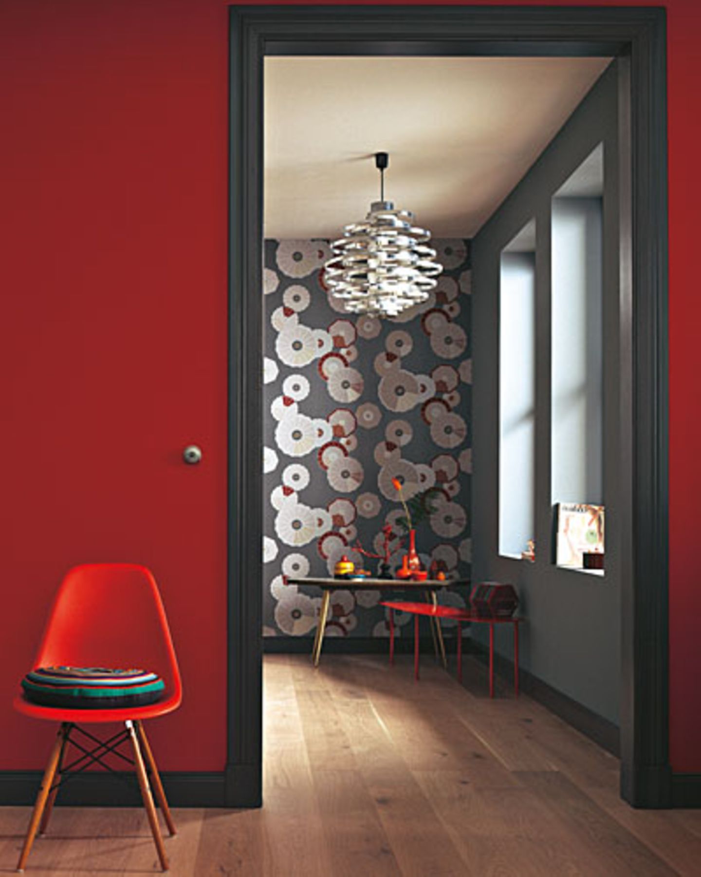 Zimmer Tapete in Rot und Grau