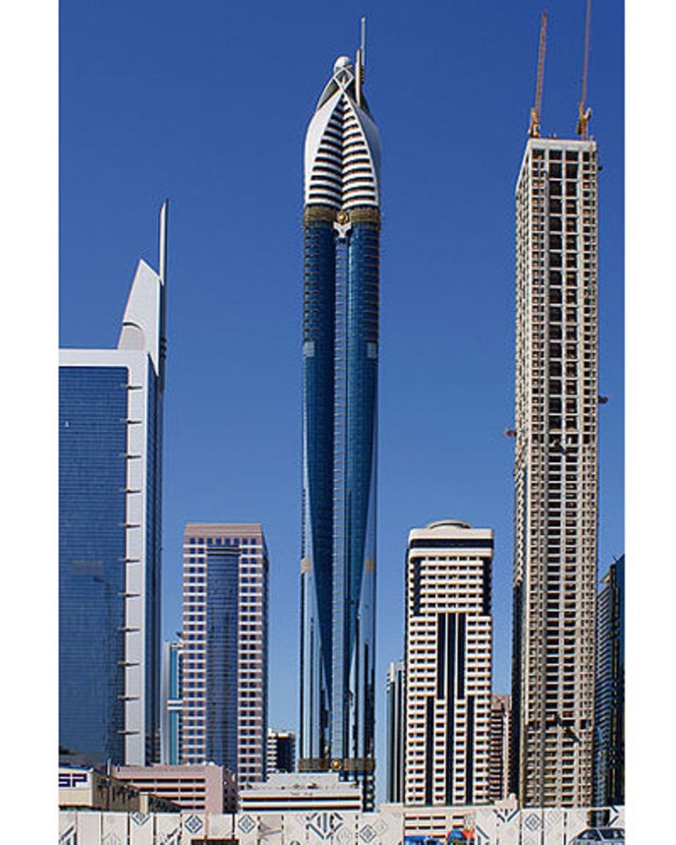 Rose-Tower in Dubai
