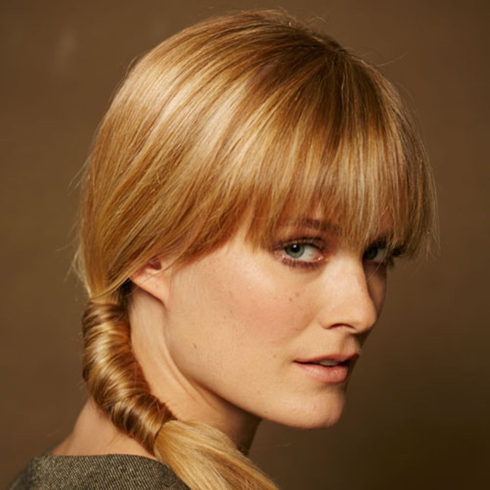 Frisuren: Schritt für Schritt erklärt: Frisuren mit Zopf | BRIGITTE.de