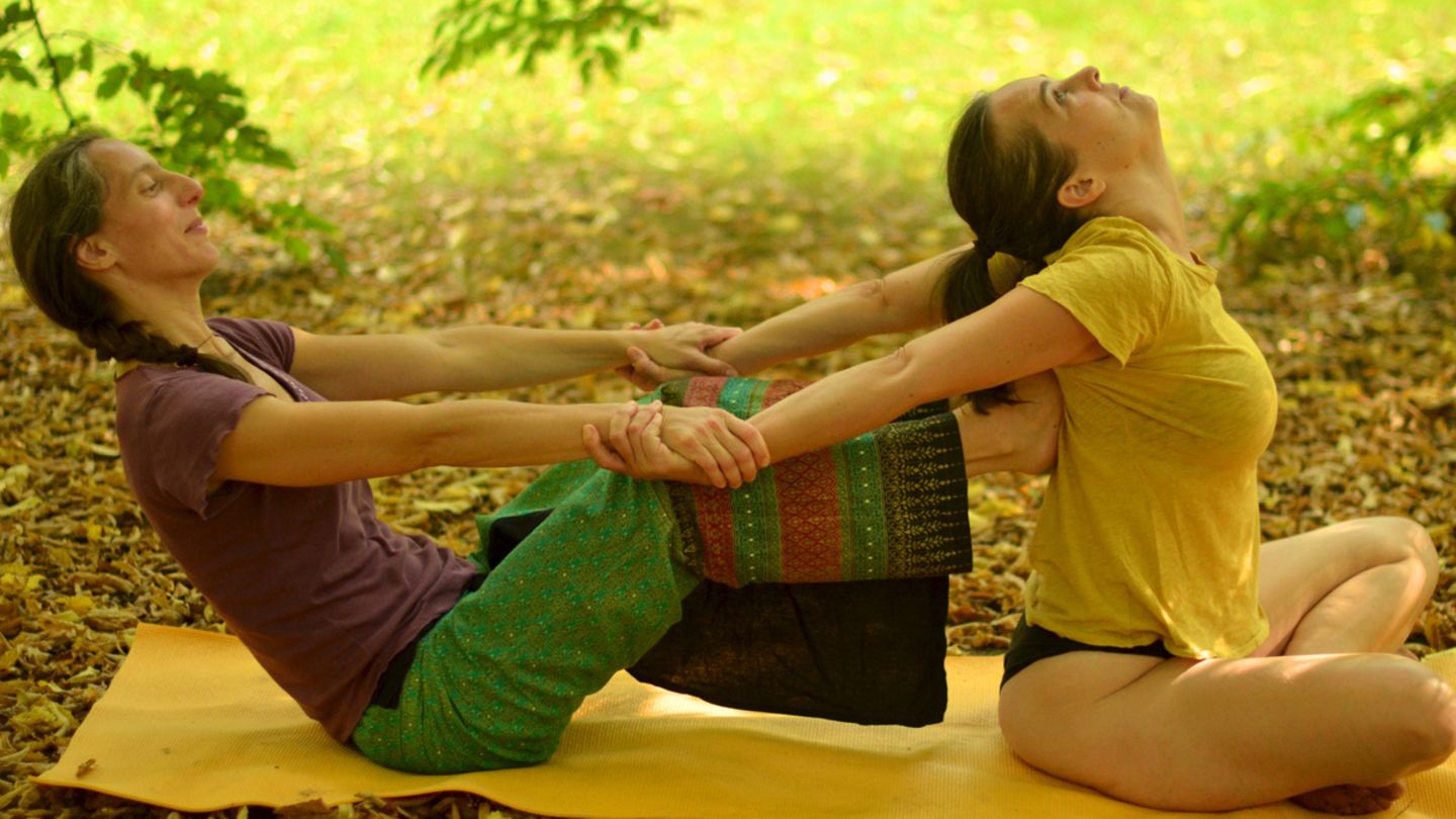 Entspannung Was ist eine Ayurvedische YogaMassage? BRIGITTE.de