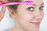 Beauty-Hacks: Vaseline und Zahnbürste gegen widerspenstige Augenbrauen