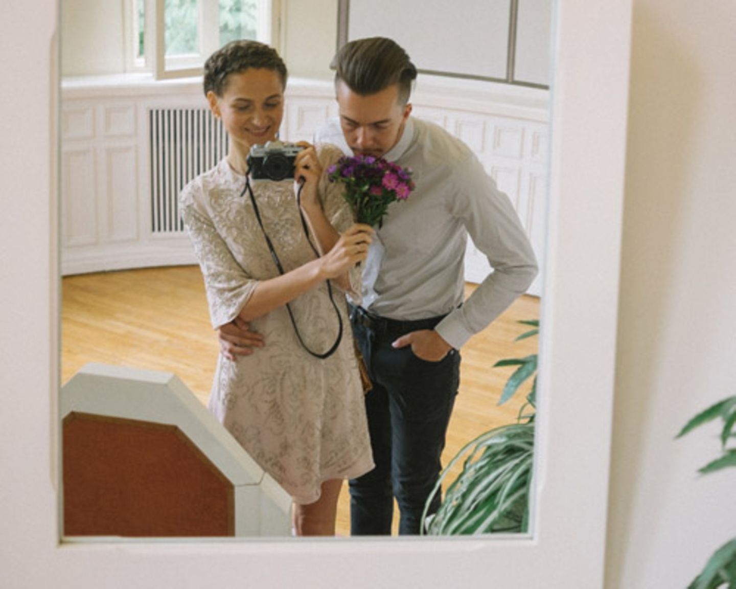 Diese Braut knipst die Bilder ihrer Hochzeit selbst