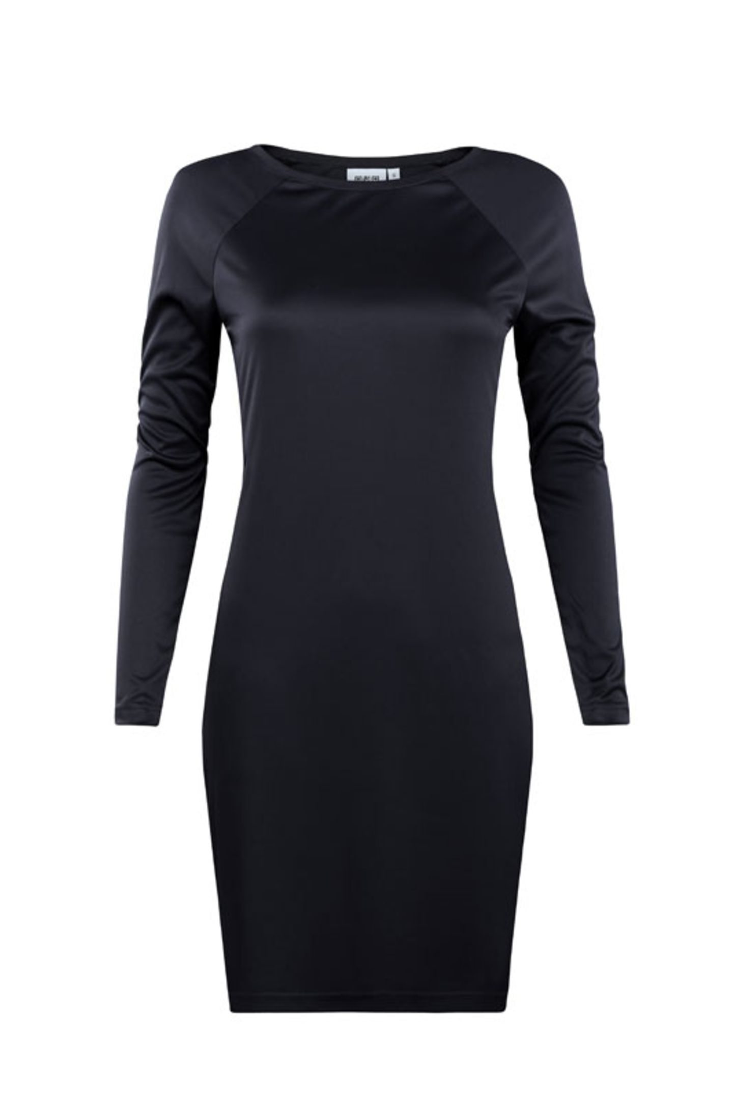 Seidig glänzendes Kleid mit raffiniertem Rückenausschnitt aus recyceltem Polyester, rund 100 Euro.