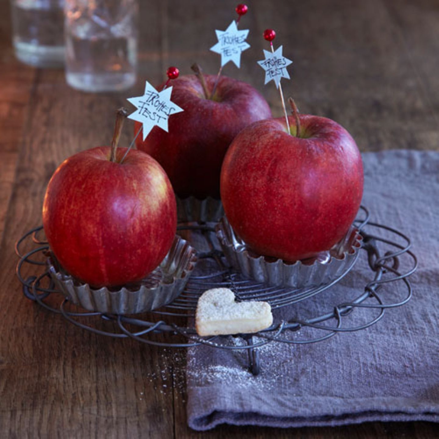 Tischdeko mit Äpfeln