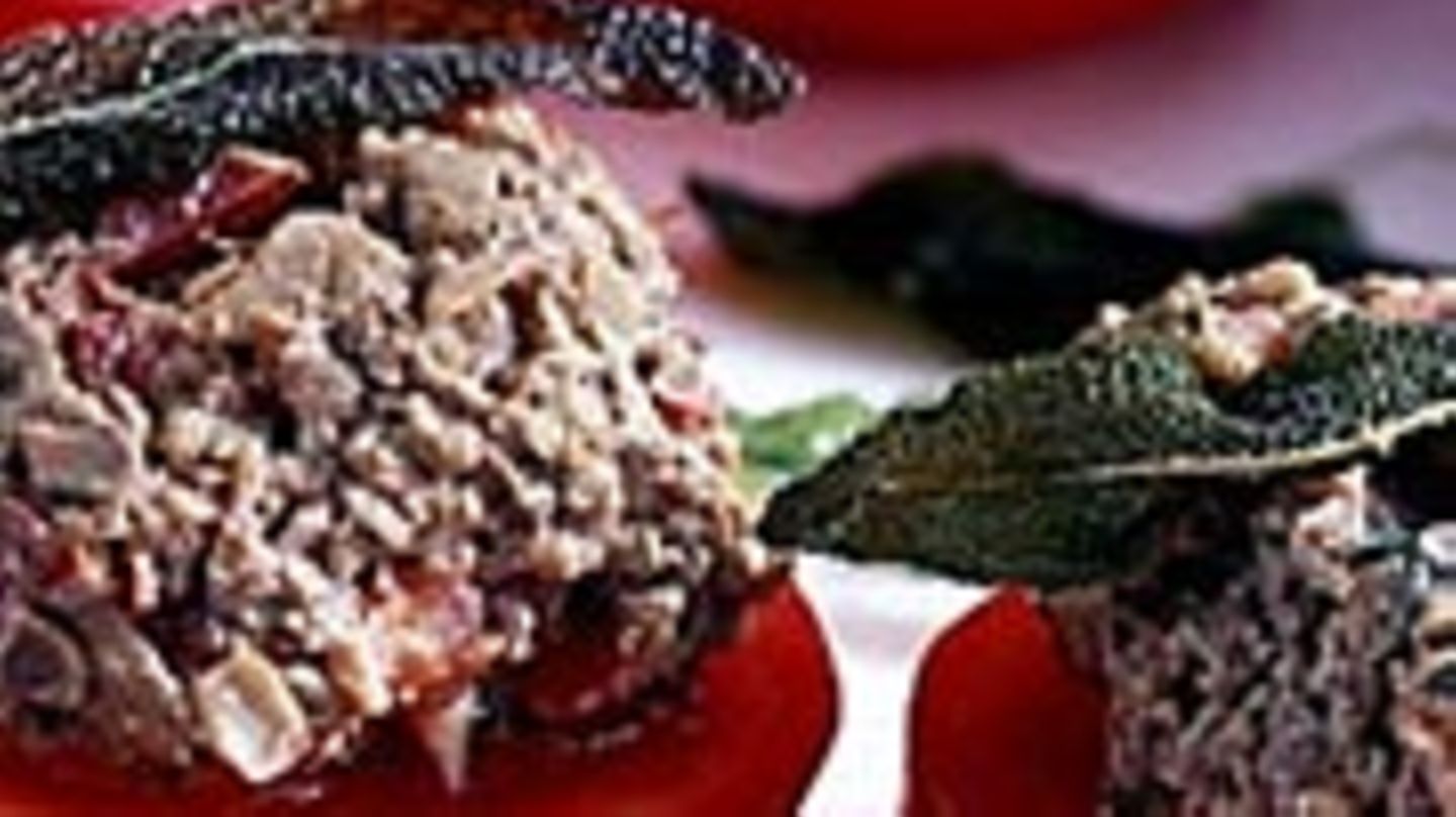 Tomatenscheiben mit Lebercreme | BRIGITTE.de