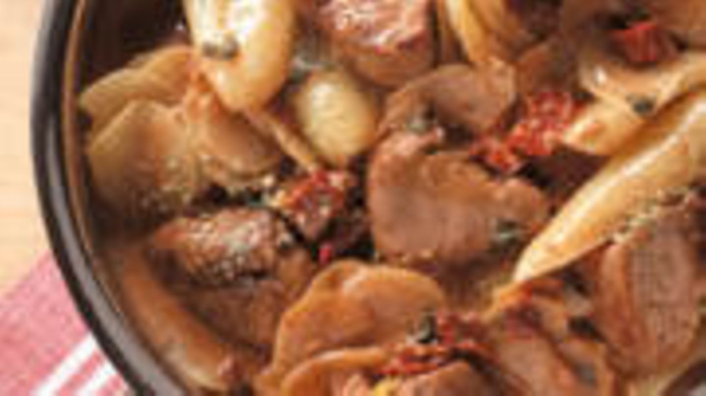 Filetgulasch mit Paprika | BRIGITTE.de Filetgulasch mit Paprika | BRIGITTE.de