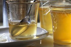 Weißes Johannisbeergelee mit Champagner Weißes Johannisbeergelee mit Champagner