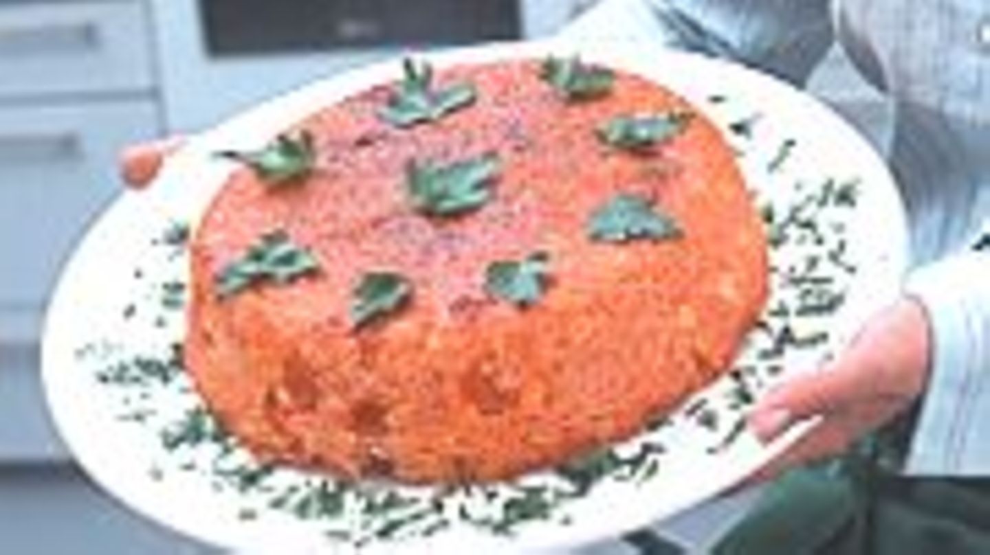 Reiskuchen mit Hacksoße - Estamboli polo | BRIGITTE.de