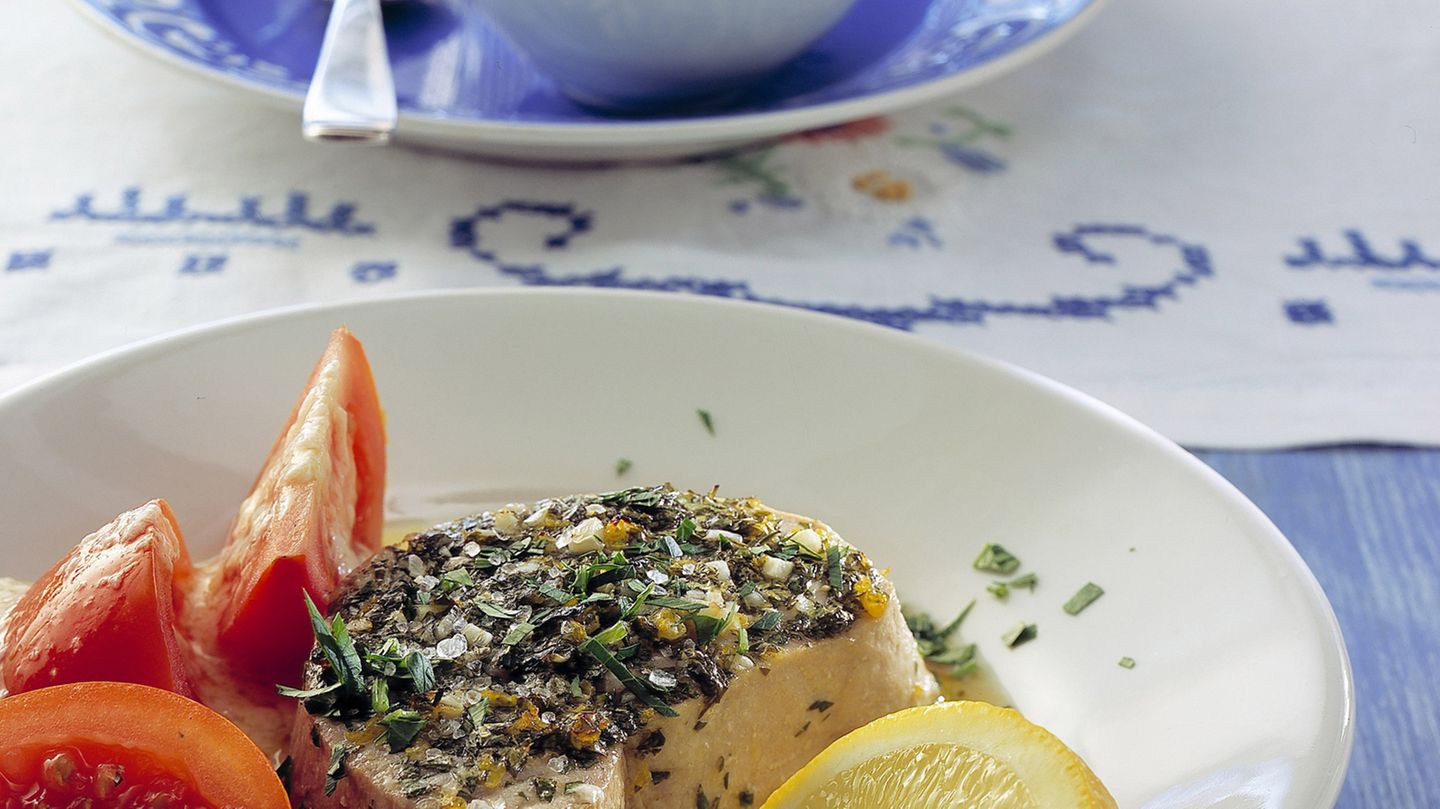 Gegrillter Thunfisch mit Knoblauchcreme | BRIGITTE.de