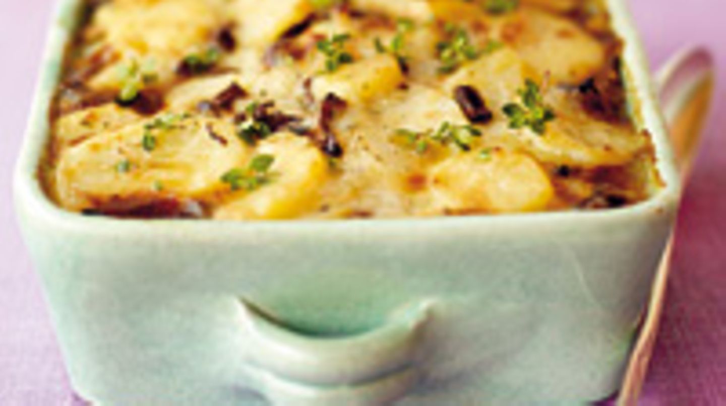 Omas Kartoffelgratin mit Pfifferlingen | BRIGITTE.de