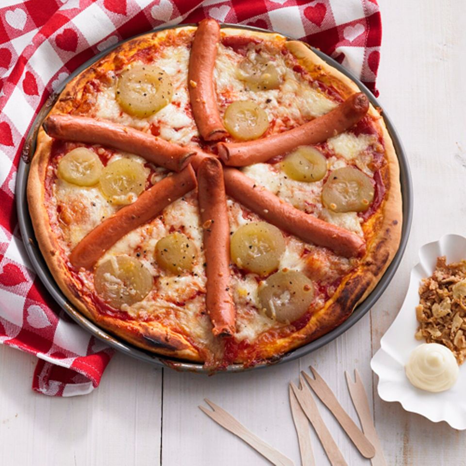 Dänische Hotdog-Pizza: Das Rezept