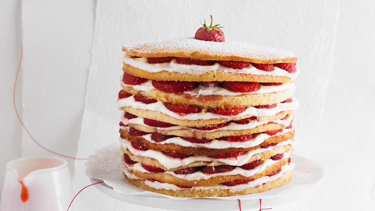 Erdbeer Schichttorte Mit Vanillejoghurt - Rezepte Suchen Erdbeer Schichttorte Mit Vanillejoghurt - Rezepte Suchen