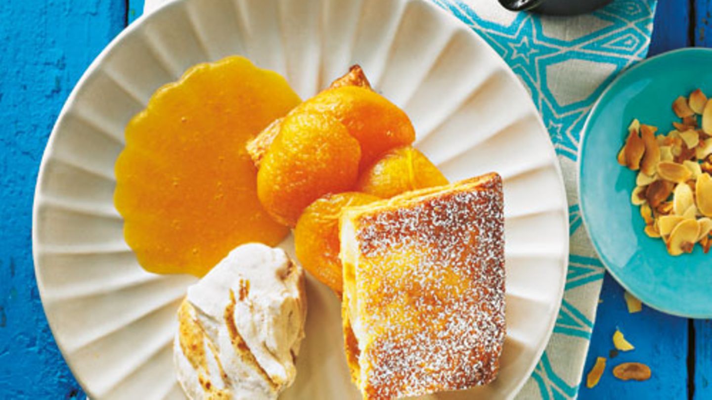 Aprikosen-Millefeuille mit Mandelsahne | BRIGITTE.de