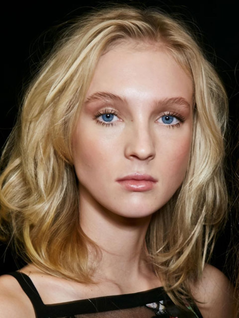 Frisuren für eckige Gesichter - die schönsten Schnitte und besten Tipps