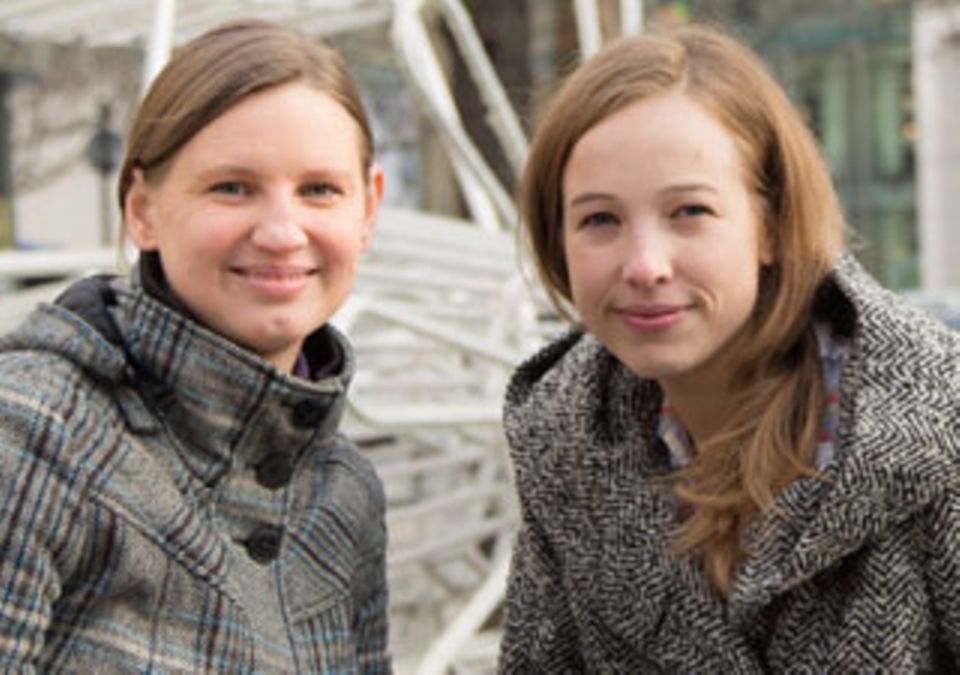 Die Macherinnen des "Heimwegtelefons": Frances Berger (links) und Anabell Schuchhardt Die Macherinnen des "Heimwegtelefons": Frances Berger (links) und Anabell Schuchhardt