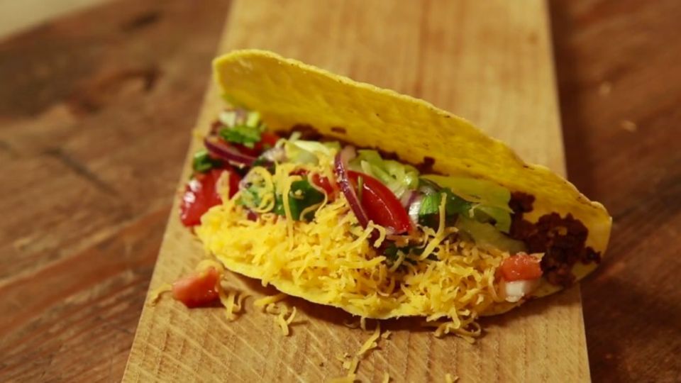 Gefüllte Tacos mit Hackfleisch